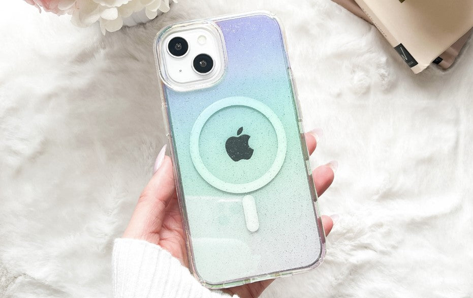 Is using a phone better with or without the case