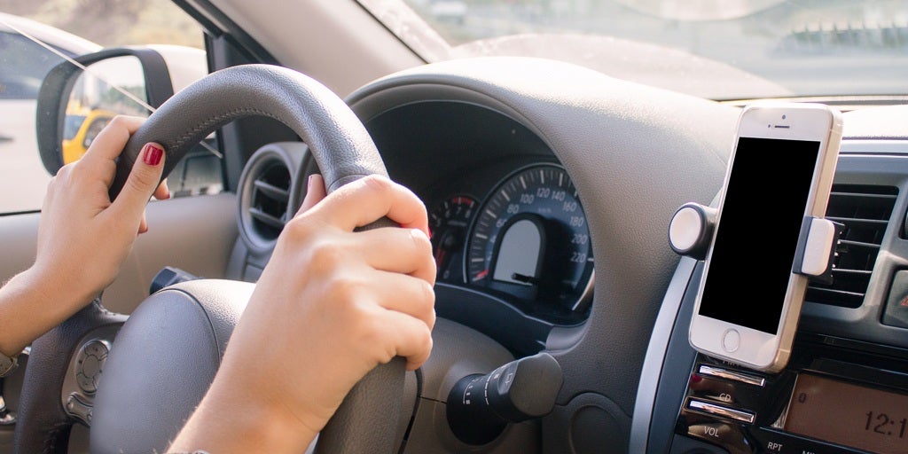What Car Phone Holder Should I Have? How to pick the one right for you.