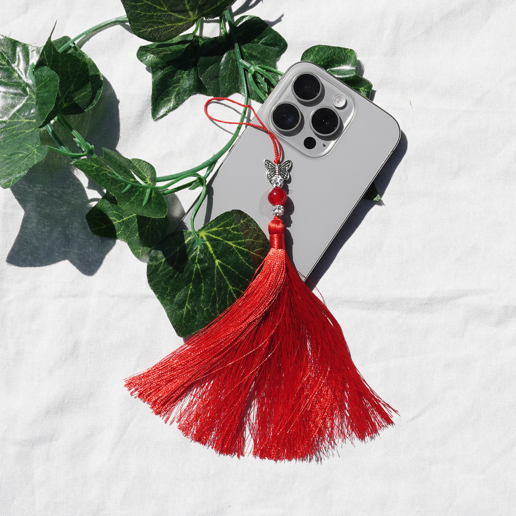 Long Norigae Red Phone Charm