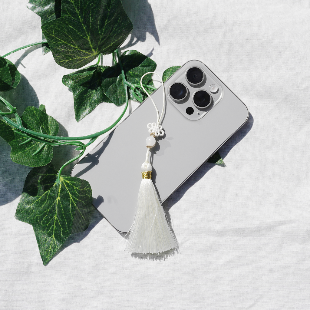 Short Norigae White Phone Charm
